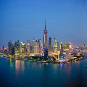 Skyline di Shanghai al Crepuscolo