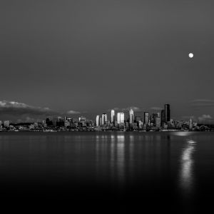 Skyline della città di notte