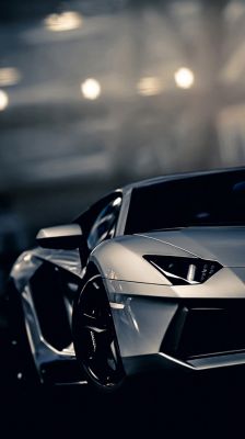 Lamborghini Aventador In Primo Piano - wallpaper preview