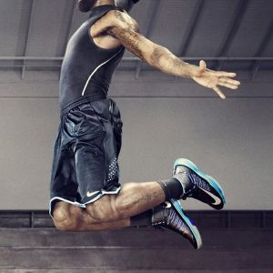 LeBron James Schiacciata