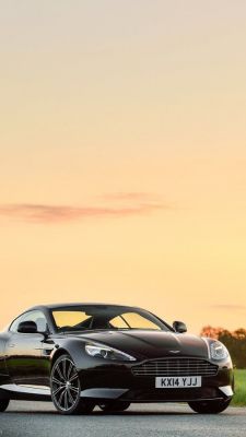 Auto Aston Martin al Tramonto - wallpaper preview