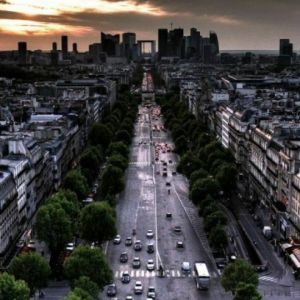 Skyline di Parigi al Tramonto