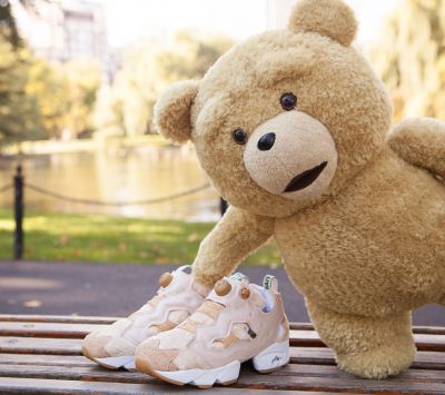 Orsetto Carino con Sneakers - wallpaper preview