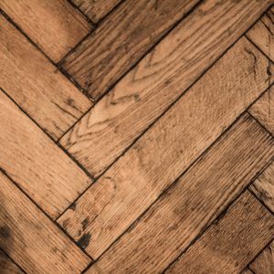 Motivo a spina di pesce in legno